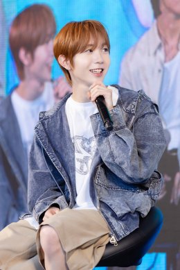 NCT WISH (เอ็นซีที วิช) สุดป็อป! แจกความสดใสให้แฟนคลับชาวไทย JOY กันล้นห้าง ในงานแถลงข่าวและงานแจกลายเซ็น "JOY CLUB x NCT WISH 'poppop' FANSIGN in BANGKOK"